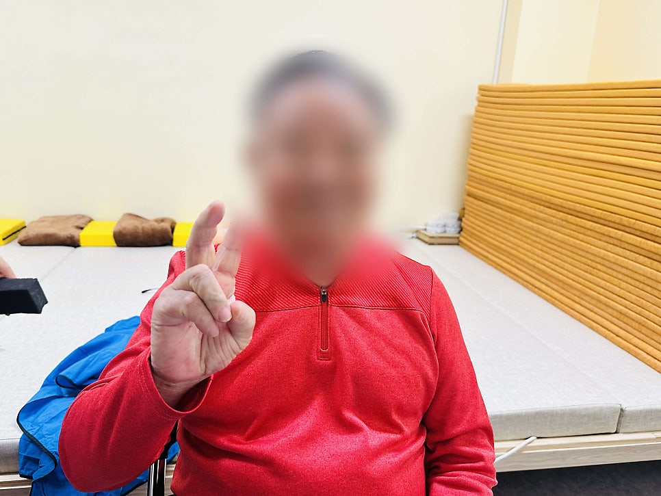 보령시데이케어센터 금빛사랑주야간보호센터 봉숭아물들이기 이미용서비스