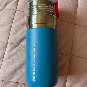 스타벅스 22 SS 크리스마스 스탠리 통가 보온병, 텀블러 500ml