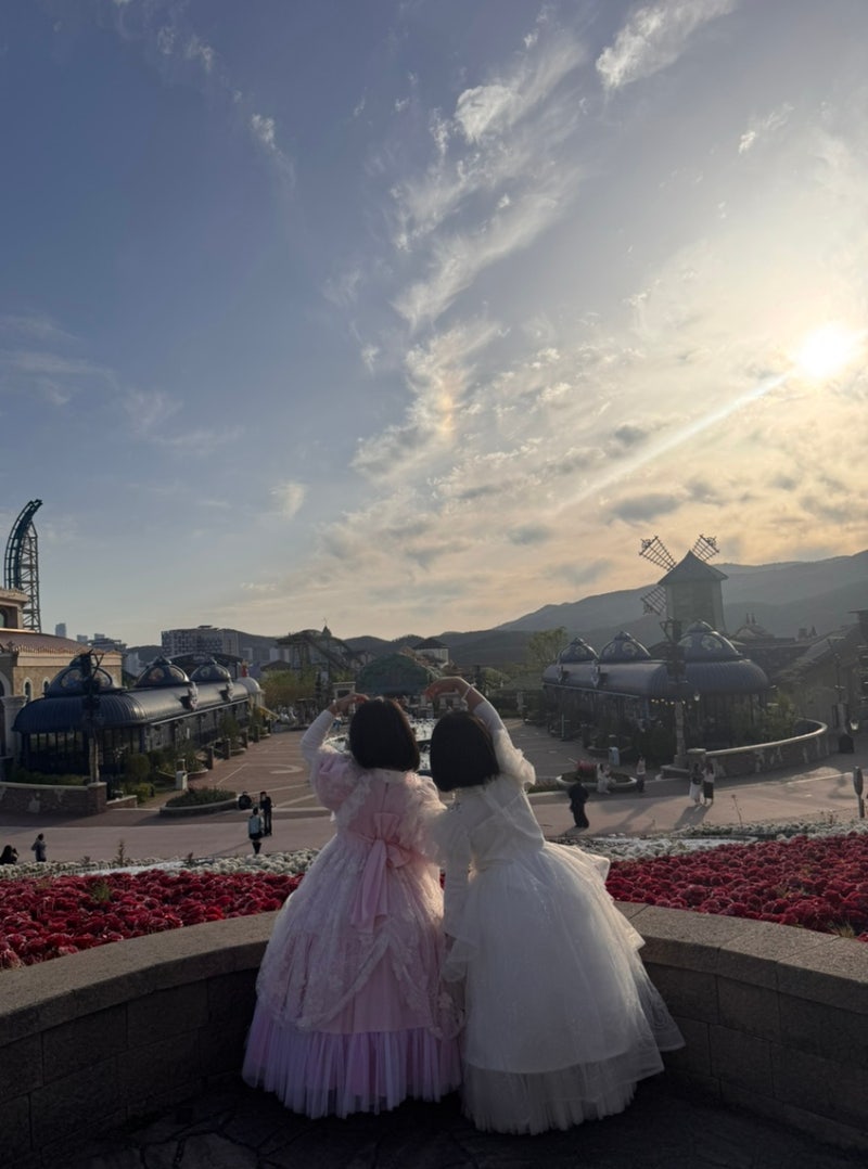 부산 롯데월드 퍼레이드 참여 후기 (차량탑승,드레스대여,헤어메이크업 후기)