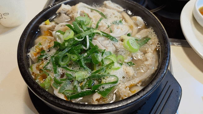 모태범 해장국 24시 주차가능맛집 명인대동양평해장국 장한평점