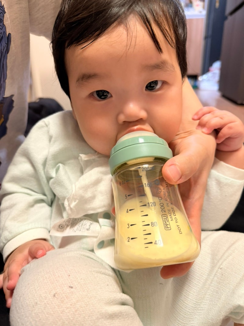 더블하트 추빨대 호환 모윰 그로미미 6개월 아기 빨대컵 연습 사용법