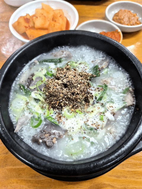  경동시장 맛집 내돈내산 청량리 고향집 아바이순대국