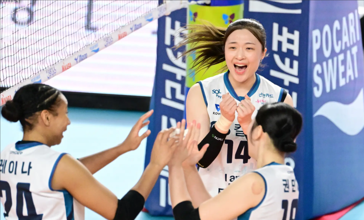  SNS로 먼저 확인된 태극마크... 김지원 · 한다혜, 국가대표팀 '깜짝 승선'