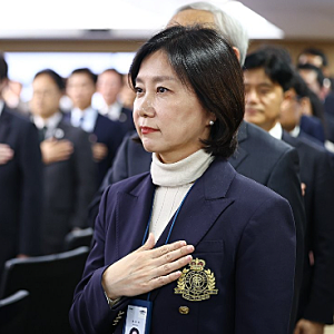 “어제의 적이 오늘의 동지?” 이재명 대통령의 허은아 비서관 칭찬과 김용남의 지지 선언…....