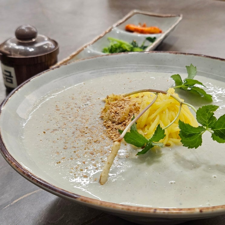  포항 오천시장 콩국수 맛집 추천 매일 서리태검은콩 수제로 만드는 두부방앗간