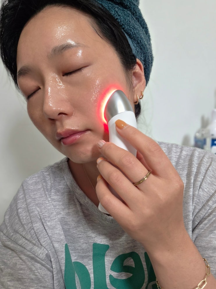  피부과디바이스 활용한 기미제거 홈케어 완벽 가이드