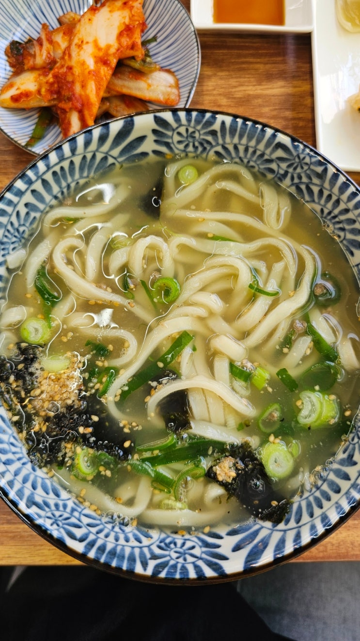  원칼국수 ｜멸치국물이 시원한 청주칼국수맛집 성화동원칼국수