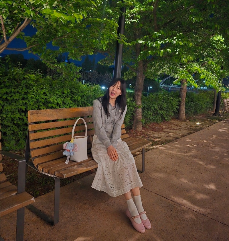 40대 여자 패션 (샤넬 핑크 메리제인 플랫슈즈 코디)