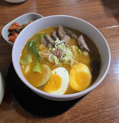 부산 영도구 | 흰여울문화마을 맛집 '해로'  소고기 쌀면과 돈까스가 맛있는 곳 | 예약제, 주차 팁, 반려동물 동반