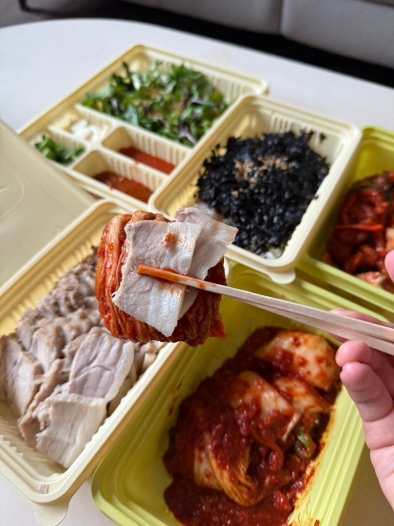 4만원대로 즐기는 원할머니보쌈족발 실비김치 실비보쌈 가족 외식 추천