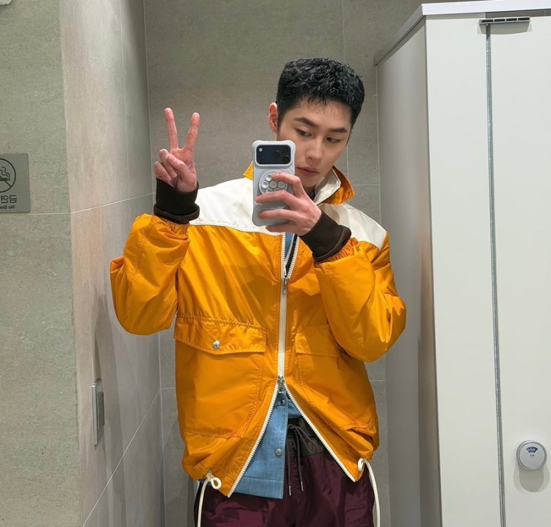 이재욱 몽클레르 바람막이 뭐야? 남자 여름 코디 기준 찍었다｜몽클레르 착장 총정리