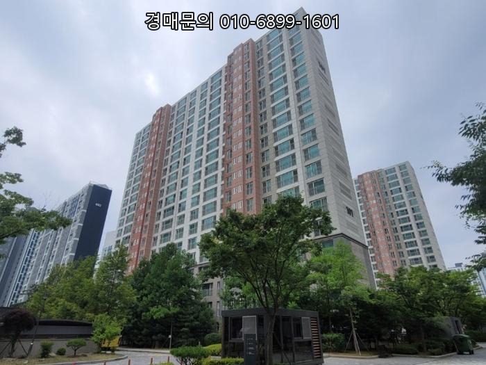  경기도 화성시 새솔동 아파트 경매: 수노을1로 235 더펠리체휴먼빌 101동 1층, 실속 있는 내 집 마련의 절호의 기회! 수원지방법원 부동산 입찰 정보 (사건번호 2024-724