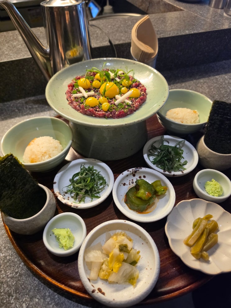 압구정 맛집 코스로 즐기는 한식 디너와 전통주 무제한 매력 점심 곰탕 추천