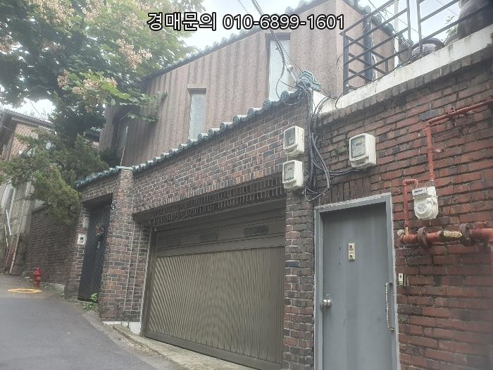  서울 서대문구 신촌동, 연세대 인근 신촌역세권의 명품 단독주택 경매! 토지 49.01평, 건물 54.90평의 압도적 가치 [2024타경2544]