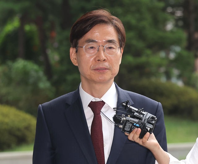 “면전 직격탄 날렸다”…조경태, 장동혁 앞에서 ‘계엄 발언’ 정면 비판 “연호하는 분들 ....
