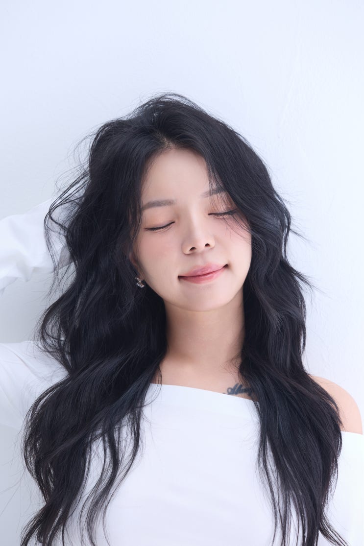  강남 프로필사진 자연스러운 매력 듬뿍 담은 소프유 스튜디오 ( 무보정본 ) + 수정본 추가