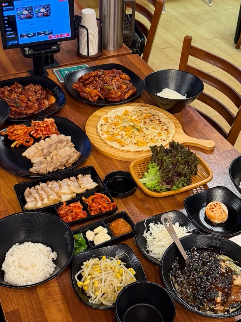 불끈낙지&보쌈 문막원주양궁장점 사진 1