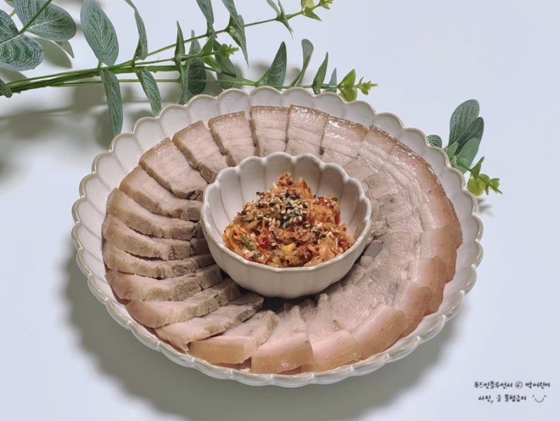 쌍화탕 수육 레시피 돼지고기 삼겹살 수육 삶는법