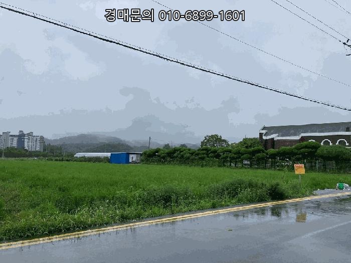  경상남도 함안군 군북면 덕대리, 군북초 인근 제1·2종 일반주거지역의 넓은 답 토지 경매! 미래 가치와 탁월한 도로 접근성을 겸비한 투자의 기회를 잡으세요 2025타경20776