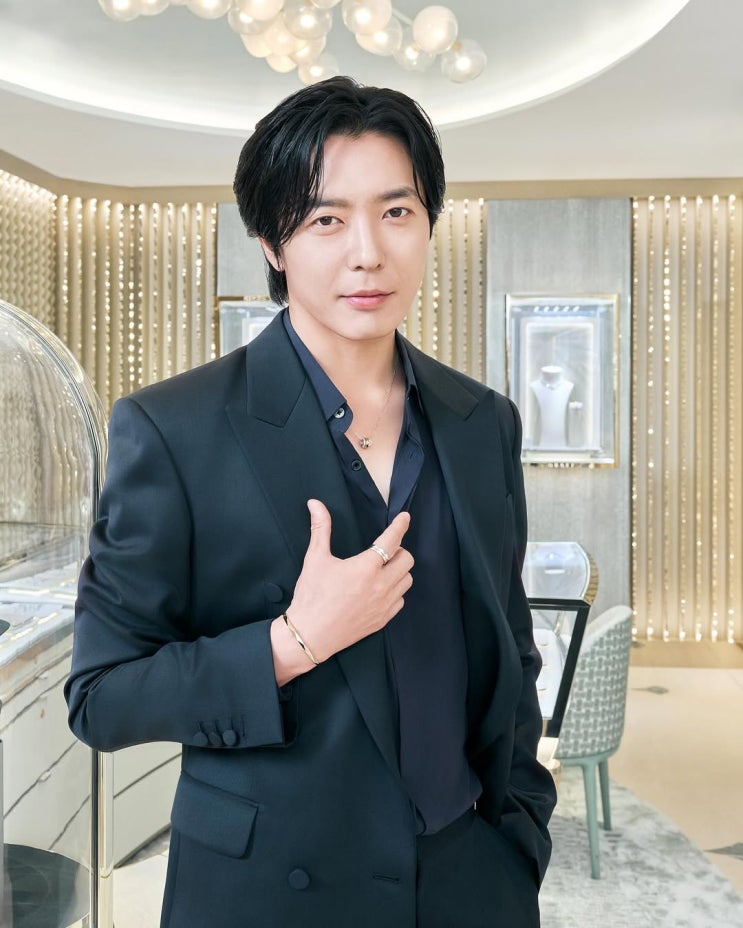 <b>배우</b> <b>김재욱</b> 프로필 나이 학력 고향 결혼 사건사고 사주분석