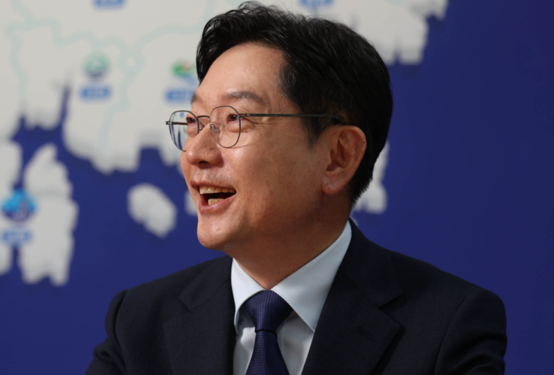 김경수 경남지사 후보가 “핫한 이유”