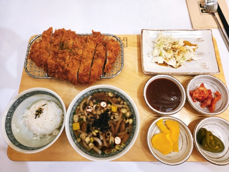  [울산/성남동] 이름만큼 귀여운 비주얼! 가성비 최고 ‘네모돼지돈까스’ 평일 저녁 세트 후기