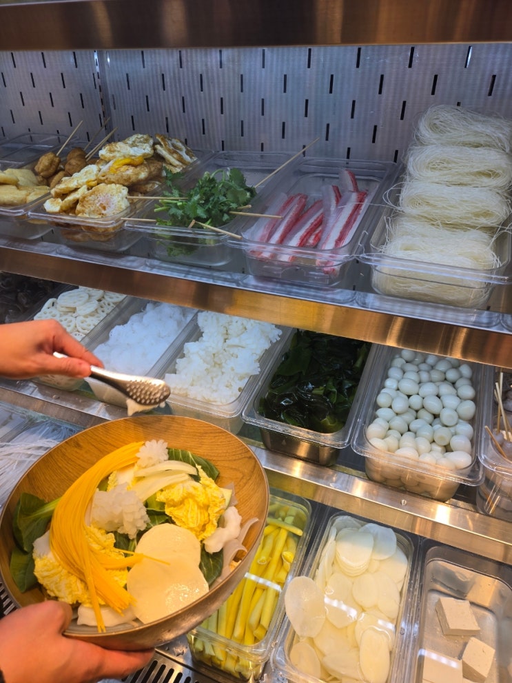  [명동마라탕] 얼얼한 국물과 불맛 가득한 마라볶음밥의 완벽한 조화, 신룽푸마라탕 명동점 찐후기