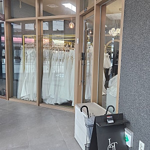 wedding_인천 라리에또 유색 드레스 대여 [내돈내산]