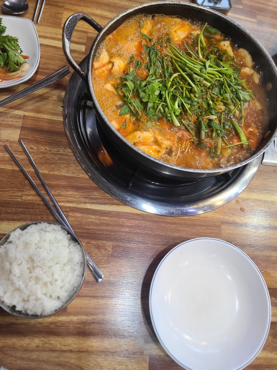 털랭이매운탕고향집 본점 사진 2