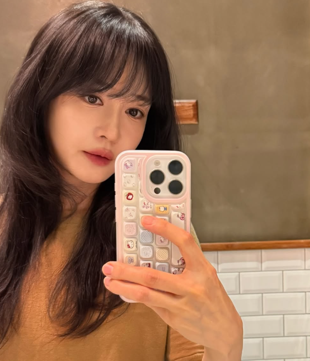 "이게 진짜 핑클 2세?" 성유리 쌍둥이 딸 드레스 자태에 난리 난 반응