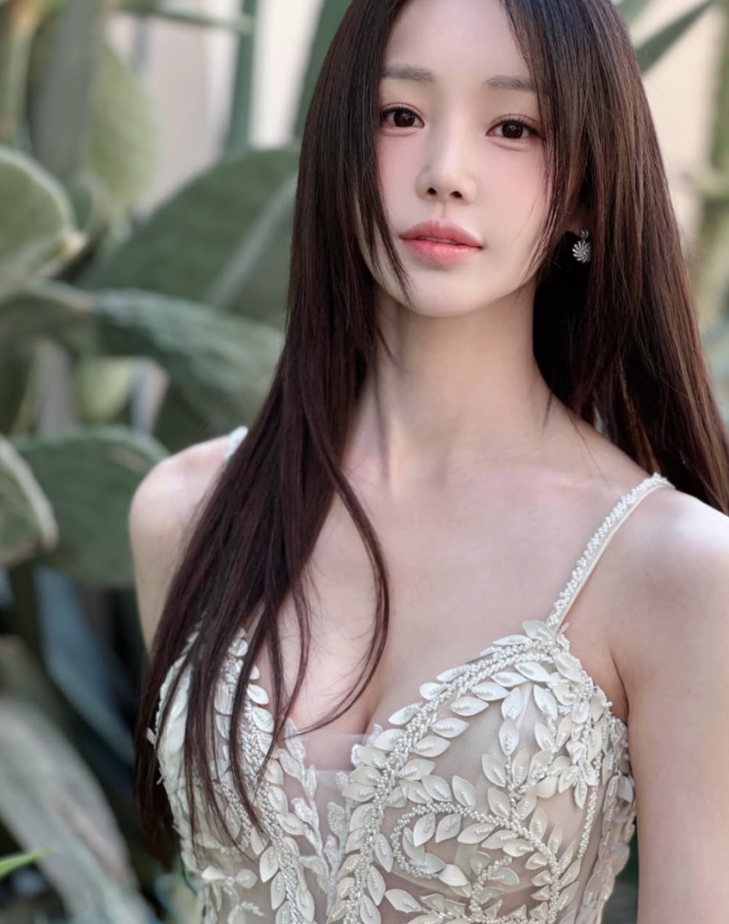 "이게 진짜 42세 맞아"… 남규리 동안 미모에 팬들 난리