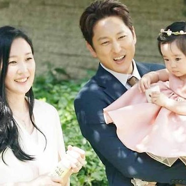 "아나운서와 이혼, 절대 재혼안한다더니.." 12세 연하와 결혼 결심한 아나운서의 정체