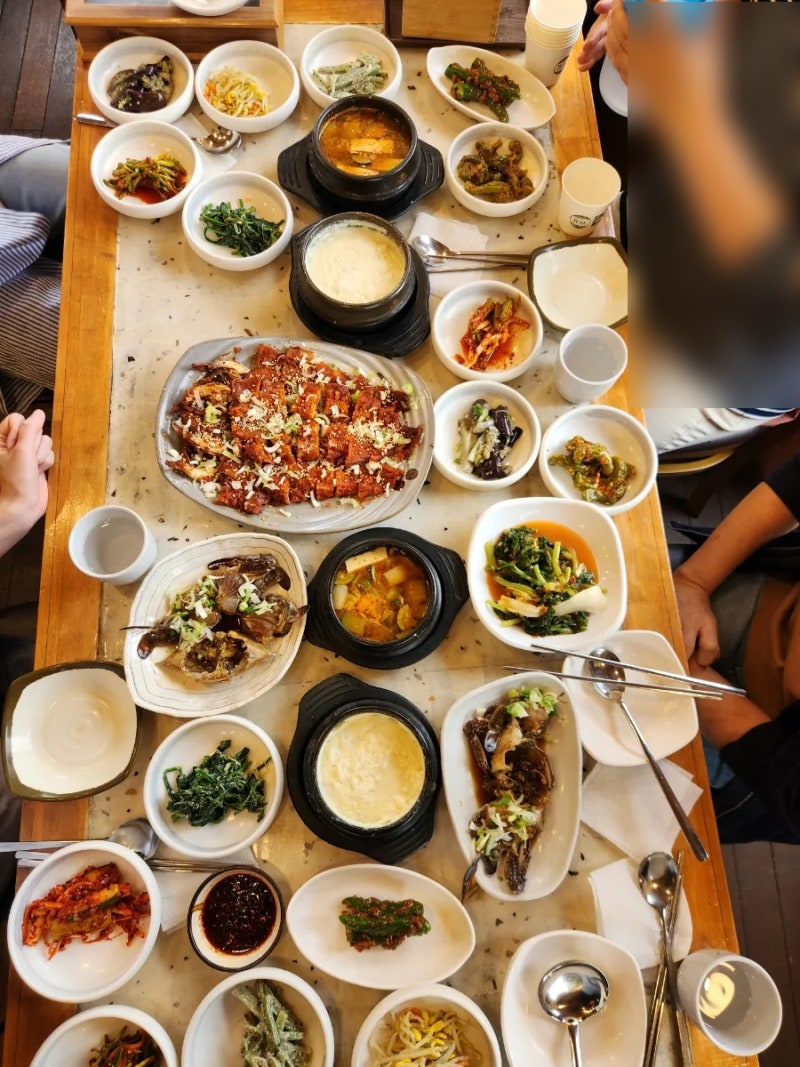 [포천] 고모리 한정식 맛집 가족식사 추천-) 앵두나무 우물가에