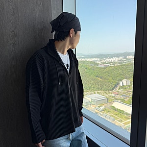 TNGT l 옴므플리세를 못 구해서, 요요기 집업으로 입문했습니다