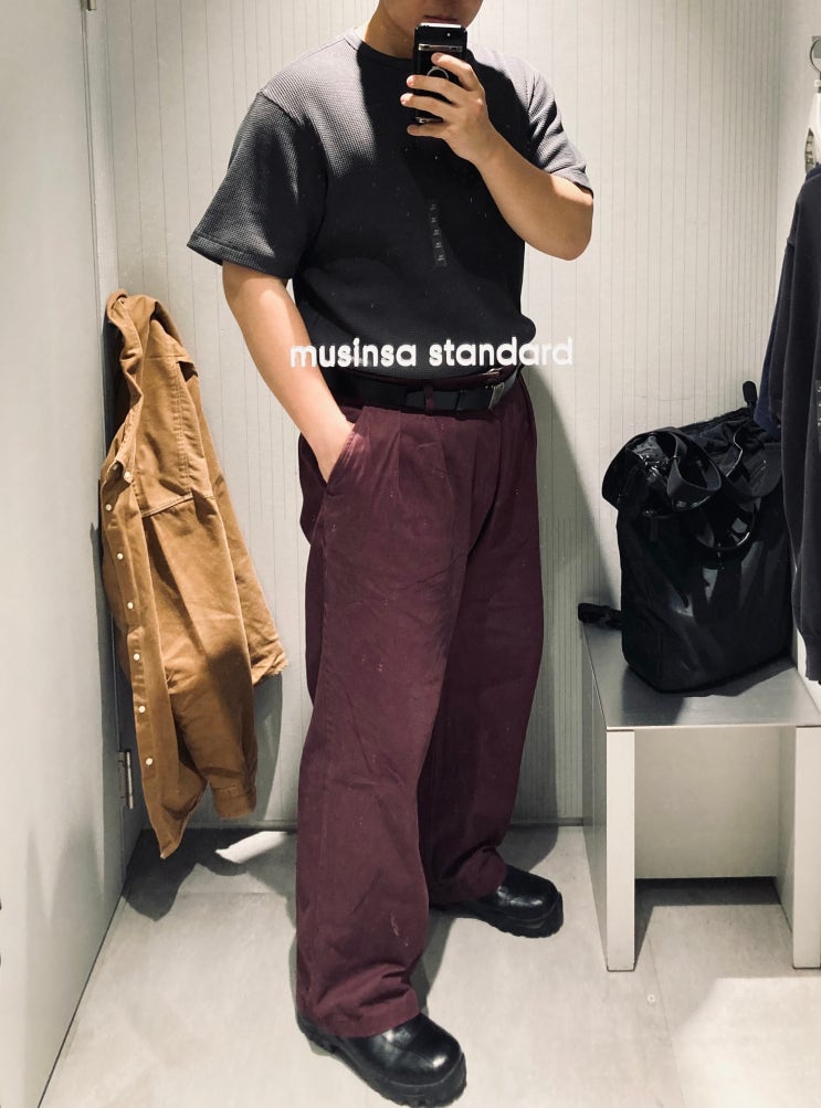  한남동 무신사 스탠다드에서 남자 헨리넥 반팔 3종 실착해보고 리뷰하기 feat. 온/오프라인 가격 비교 및 매장 주차 정보