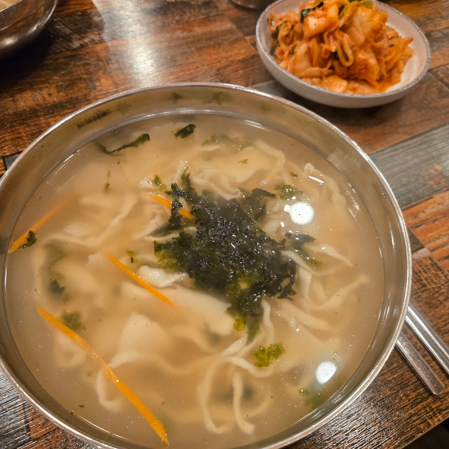 한밀손칼국수 사진 5