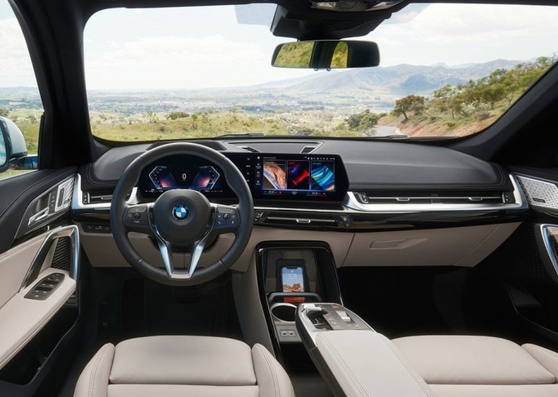 "204마력에 연비 11.1km/L, 6000만원대 사륜 소형 SUV의 정답!" 2026 신형 BMW X1 풀체인지 가격표 연비....