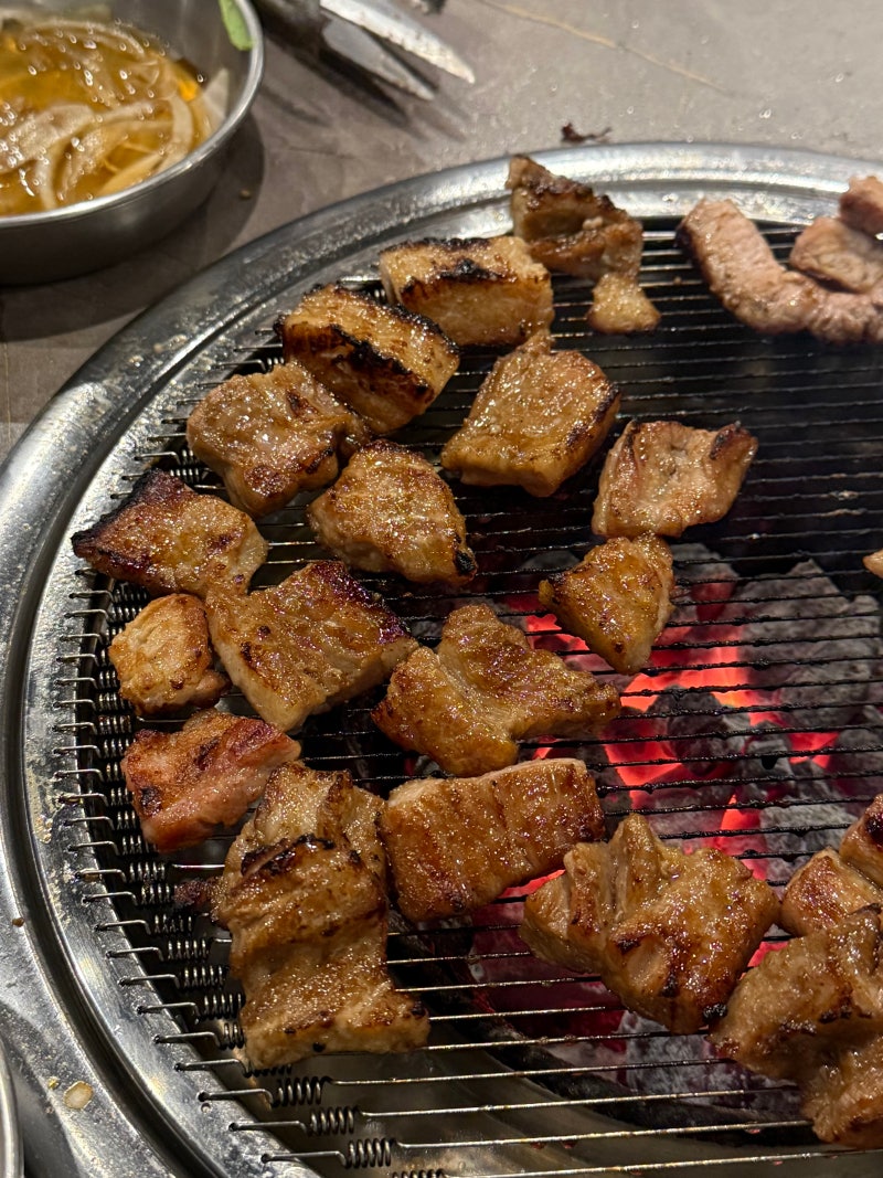 이수 고기 맛집 “백양숯불갈비 이수점”