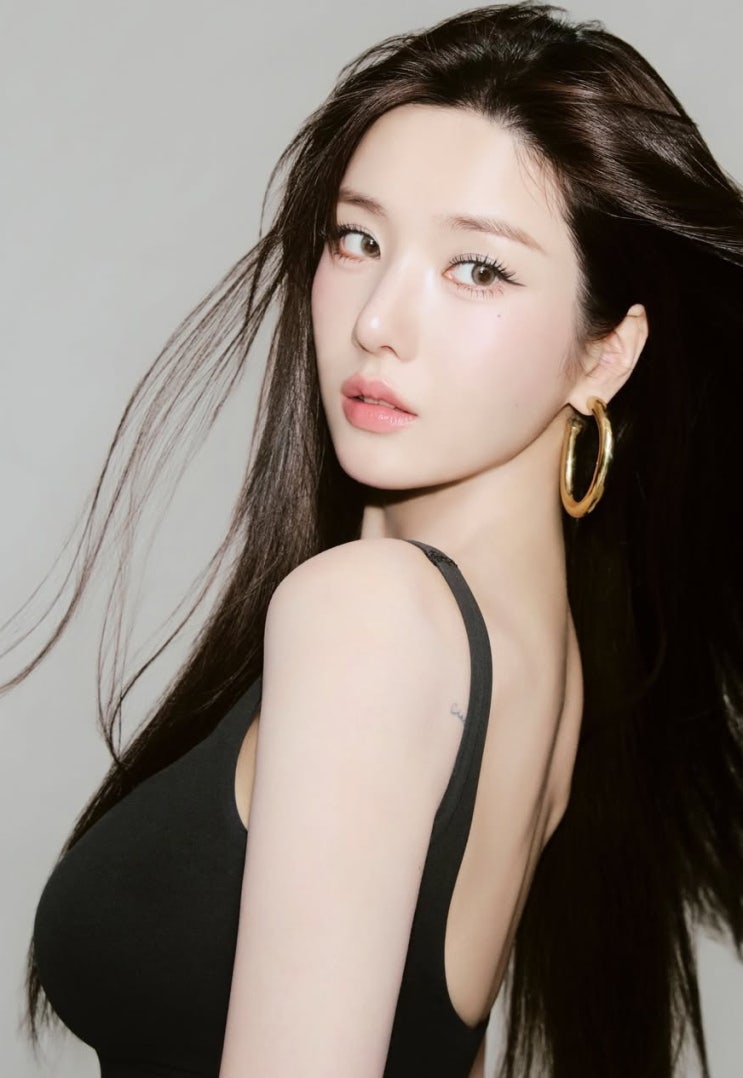 권은비, 이래서 '아이돌 원톱' 하는구나? RBW 이적 후 사진 한 장으로 올킬... 