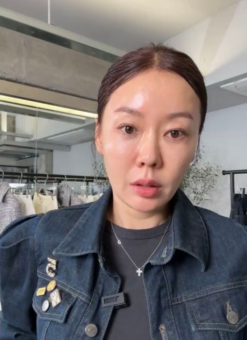 만 49세 안선영, 회전근개파열 딛고 만든 미친 복근... 충격적인 안선영 운동 루틴 공개!