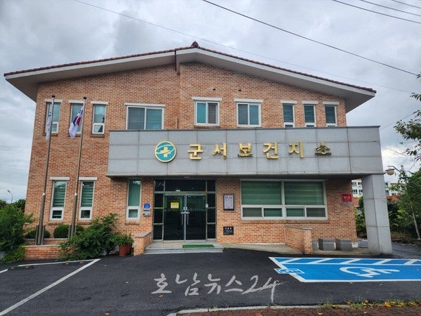 영암군, 의료공백 해소...30년 경력 시니어 의사 채용