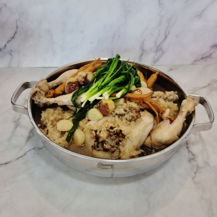  누룽지 삼계탕 만드는법 깊은 국물 맛이 일품인 한방삼계탕