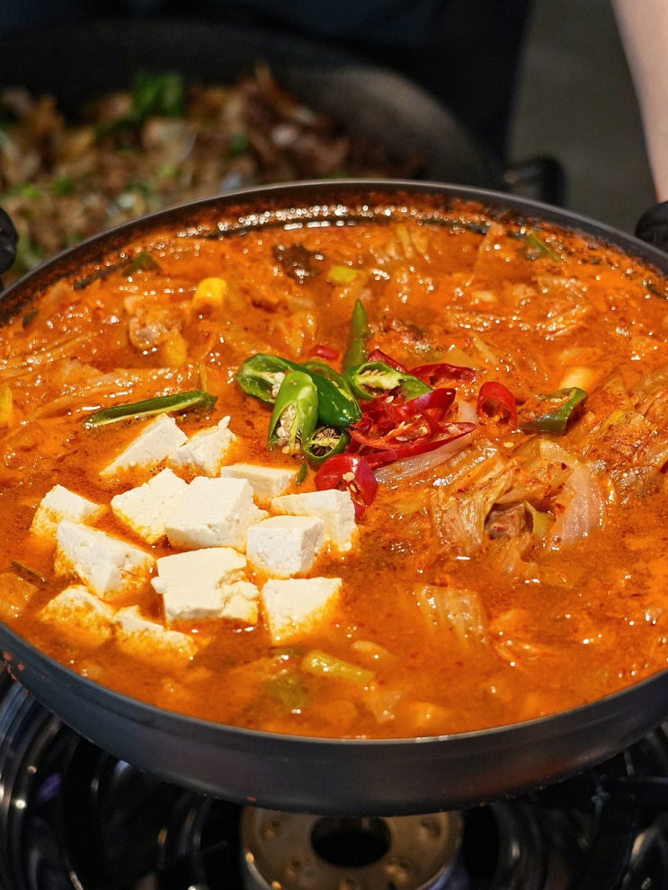  숙대맛집 압돈 용산점 묵은지삼겹살 찐후기 (남영동고깃집 추천)