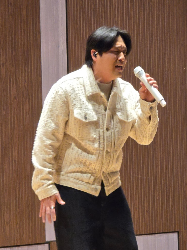 먼데이 키즈 <b>이진성</b> 행사 공연... 기업행사 행사 만족도 높은 <b>가수</b>