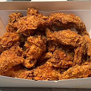 BHC 핫후라이드 윙봉 | 영양성분과 칼로리 계산 및 성수역점 정착 후기(내돈내산)