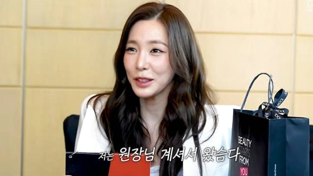 <b>티파니 영</b>, 메릴 스트립·앤 해서웨이 <b>인터뷰</b> 지원 사격! 뷰티... 