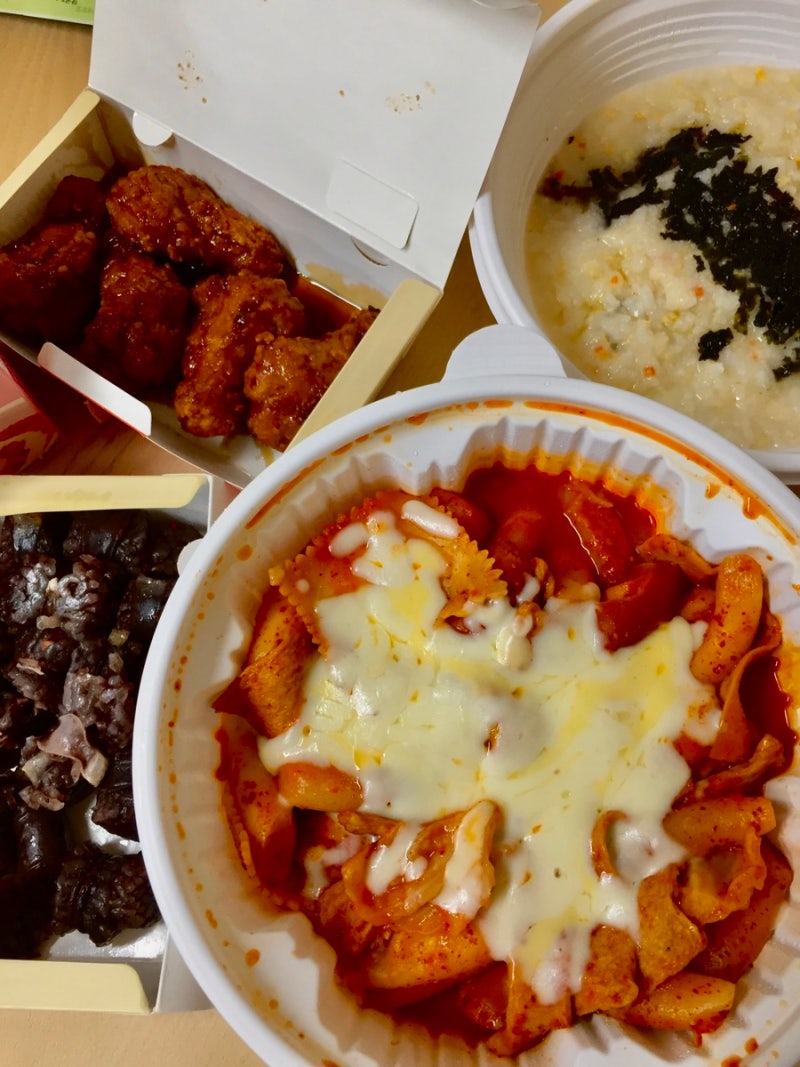 엽떡 먹을 때 꼭 시켜야 하는 사이드 BEST 조합(퐁당치즈만두, 엽봉, 계란야채죽) + 5월은 화요....