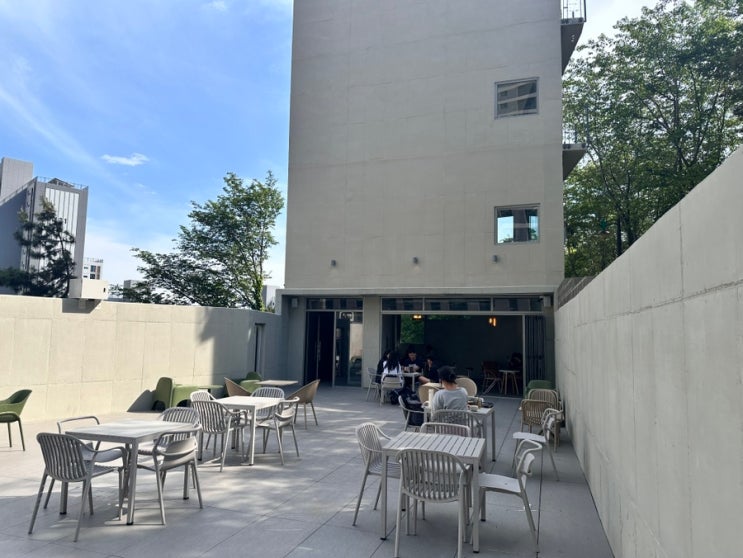  부산 우암동 신상 카페 | 도시숲 옆 감성 카페 달숲 방문 후기