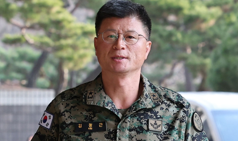 국방부, ‘계엄 출동’ 前특전사 김정근, 안무성 공수여단장 등 3명 파면·1명 해임