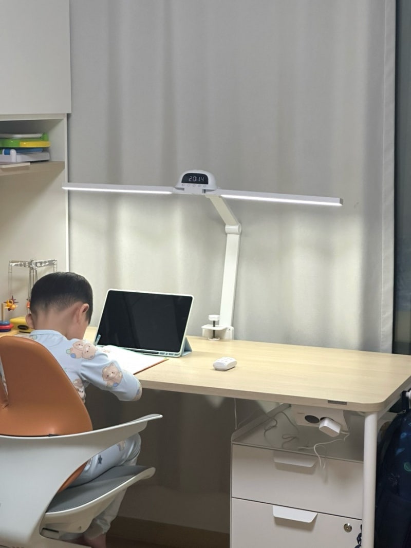 아이스터디 900mm 울트라 LED 학습용 스탠드, 리모컨 사용 후기,밝기조절 와이드 스탠드 추천